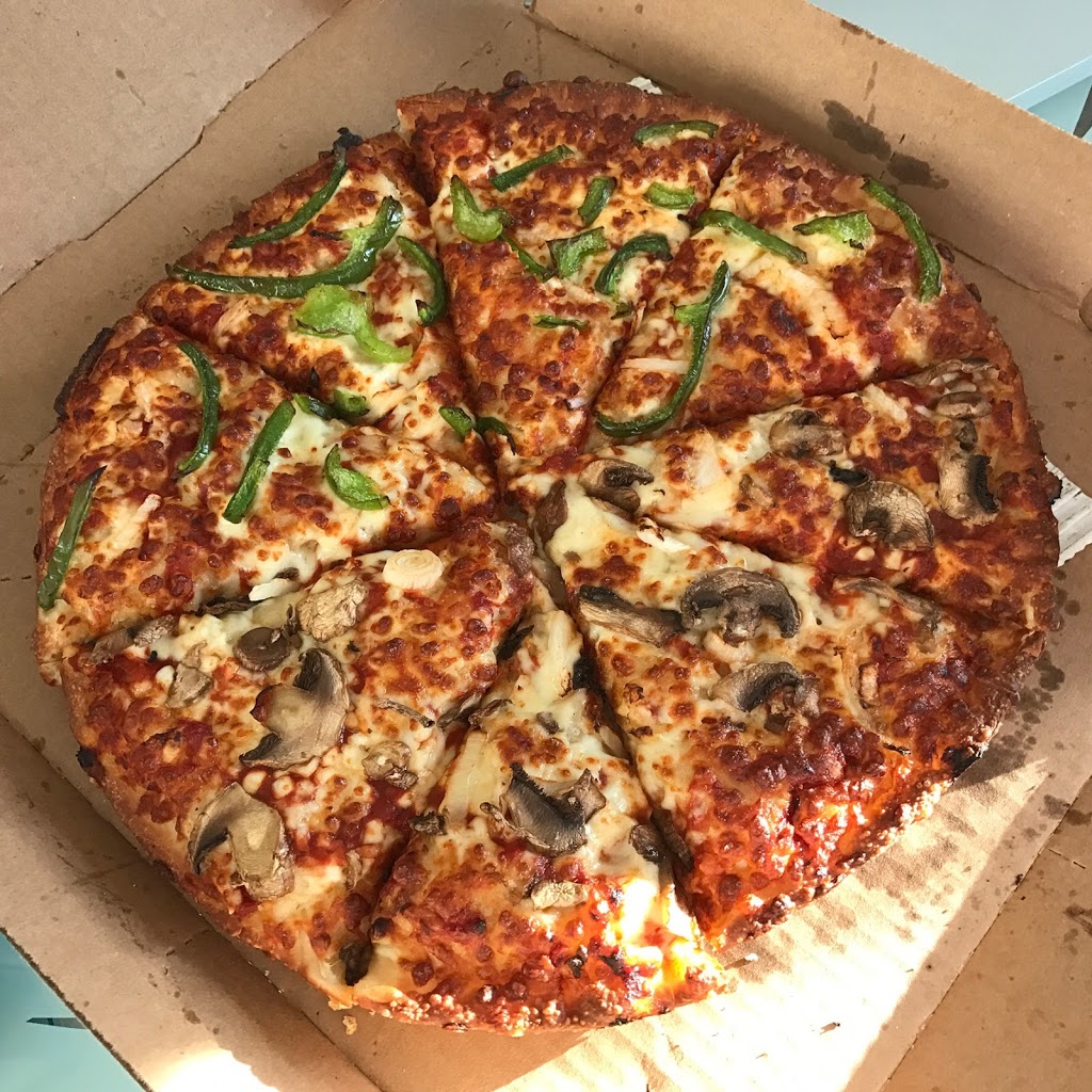Dominos Pizza | 2555 Erin Centre Blvd, Mississauga, ON L5M 5G9, Canada | Phone: (905) 567-7777