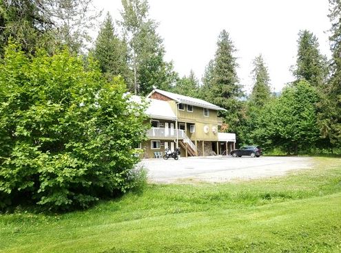 The Hitching Post Motel | 2054 Sea-to-Sky Hwy, Mount Currie, BC V0N 2K0, Canada | Phone: (604) 894-6276
