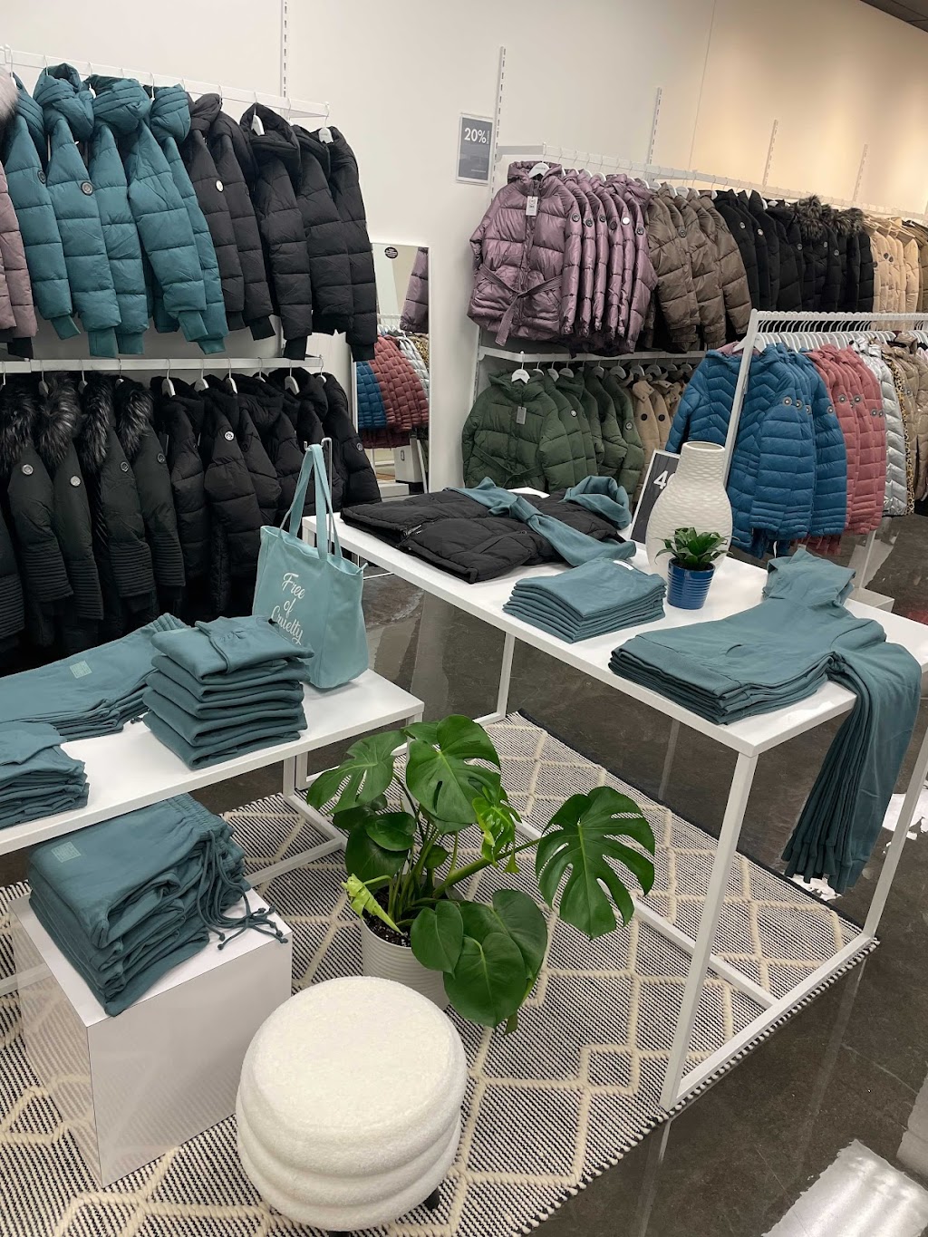 Noize | 19001 Chemin Notre Dame Unit 209, Mirabel, QC J7J 0T1, Canada | Phone: (450) 971-6091