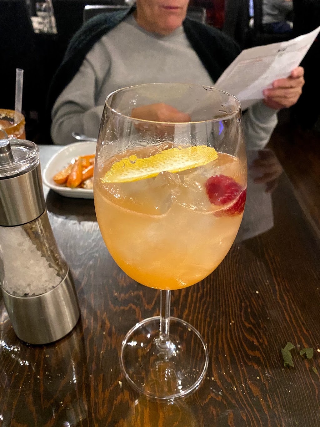 Urban Dish Grill & Wine Bar | 367 Yonge St, Barrie, ON L4N 4C9, Canada | Phone: (705) 797-8909