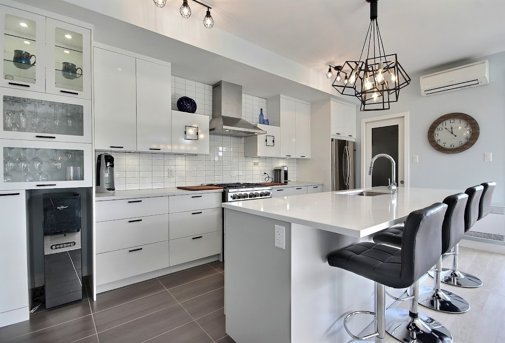 RÉMY DUFLOT | 20 Rue Buteau, Saint-Étienne-de-Lauzon, QC G6J 1R4, Canada | Phone: (418) 255-8082