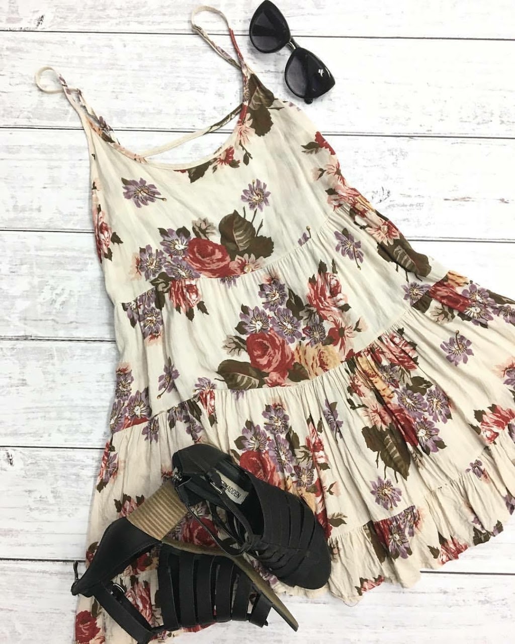 Platos Closet - Calgary South | 10233 Elbow Dr SW Unit 115, Calgary, AB T2W 1E8, Canada | Phone: (403) 252-5374