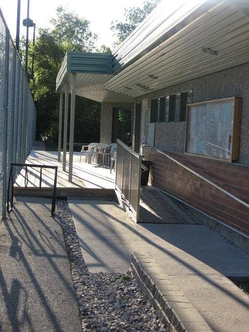 Kildonan Tennis Club | 17 Valhalla Dr, Winnipeg, MB R2G 0X6, Canada | Phone: (204) 334-0175