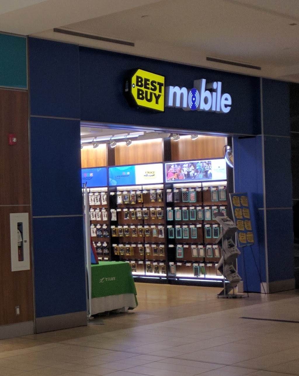 Best Buy Mobile | 25 Peel Centre Dr Unit 506, Brampton, ON L6T 3R5, Canada | Phone: (905) 595-0636