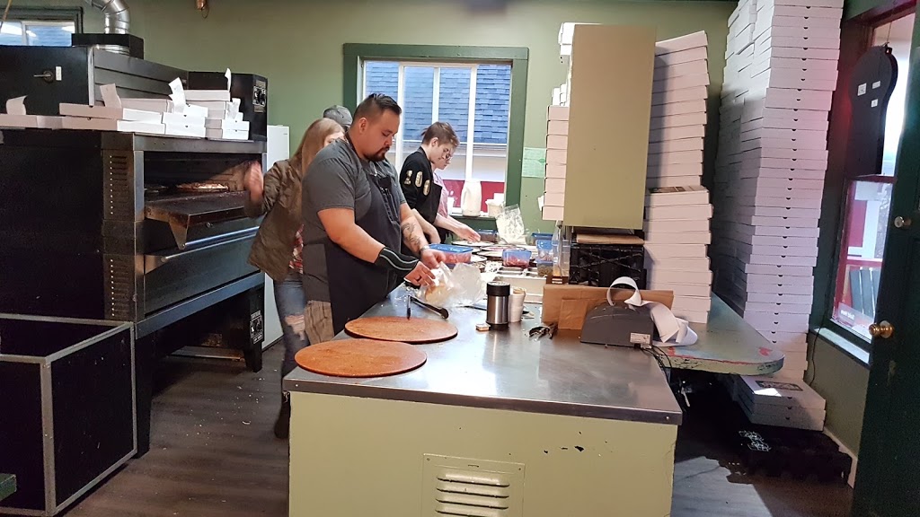 Roberts Street Pizza | 20 Roberts St, Ladysmith, BC V9G 1A5, Canada | Phone: (250) 245-1119