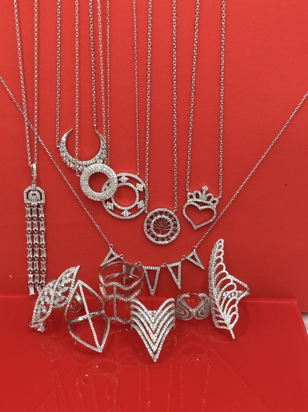 Precious Moment Jewellery | 2225 Erin Mills Pkwy, Mississauga, ON L5K 1T9, Canada | Phone: (905) 916-5395