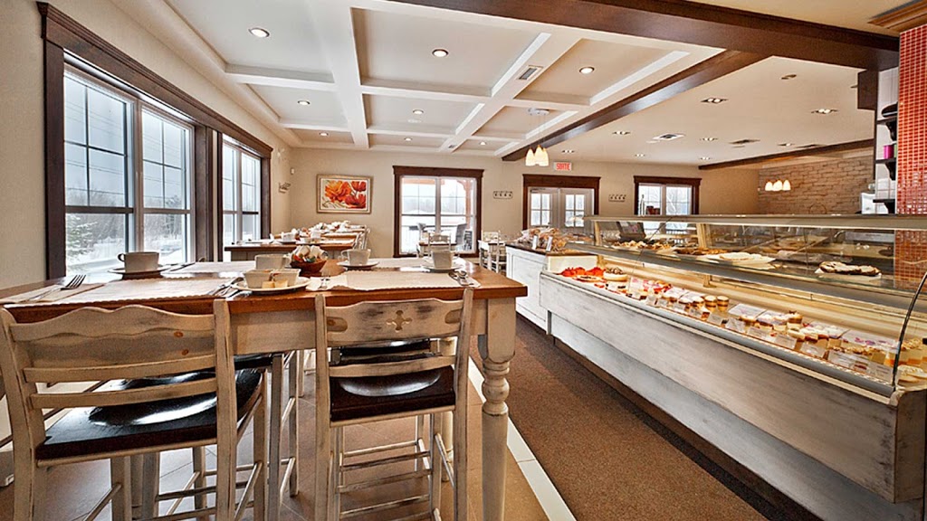 Boulangerie Pâtisserie Canael | 1389 Rue Shefford, Bromont, QC J2L 1E2, Canada | Phone: (450) 534-0244