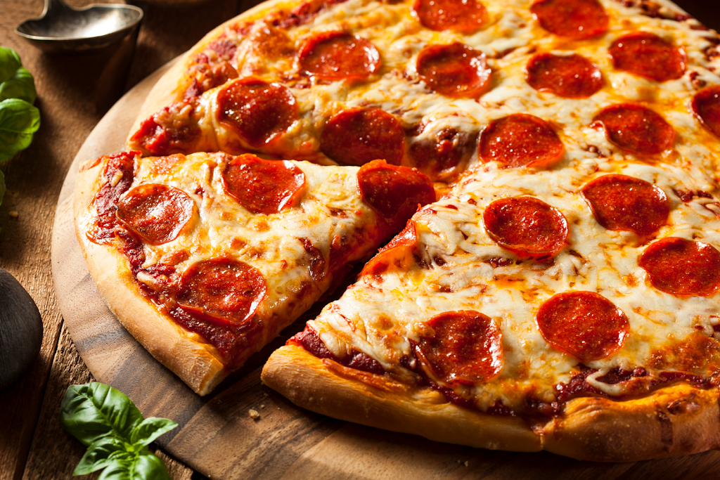 Prontos Pizza | 332 Wharncliffe Rd N, London, ON N6G 1E1, Canada | Phone: (226) 663-4666