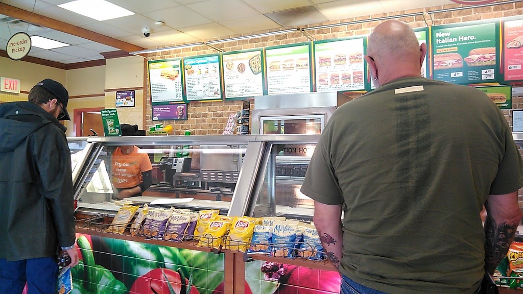 Subway | 9759 Chemainus Rd, Chemainus, BC V0R 1K0, Canada | Phone: (250) 324-3555