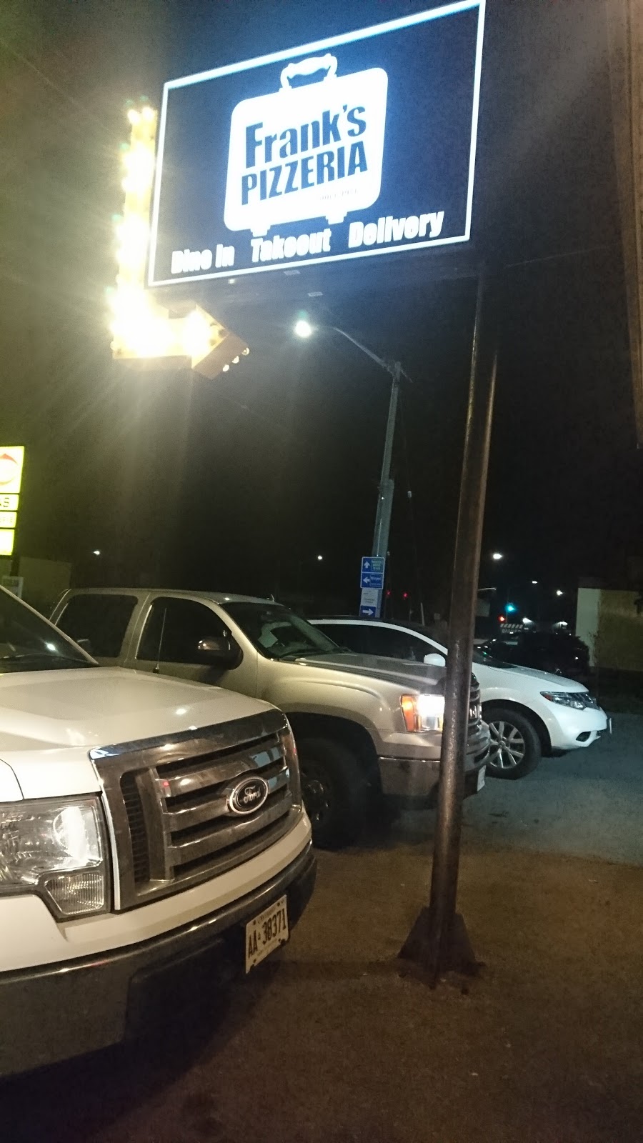 Franks Pizzeria | 4854 Bridge St, Niagara Falls, ON L2E 2R9, Canada | Phone: (905) 356-6905