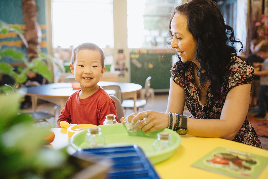 Maple Ridge Christian School | 12140 204b St, Maple Ridge, BC V2X 2Z5, Canada | Phone: (604) 465-4442