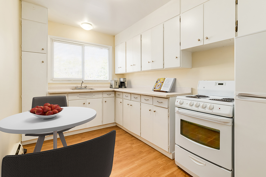 Skyview Apartments | 12948 118 Ave NW, Edmonton, AB T5L 2L4, Canada | Phone: (855) 247-1492