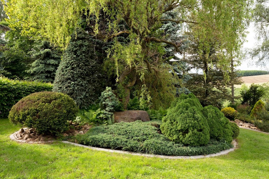 Landscaping Experts Red Deer | BB, 52 Oak Dr, Red Deer, AB T4P 0B8, Canada | Phone: (587) 401-0015