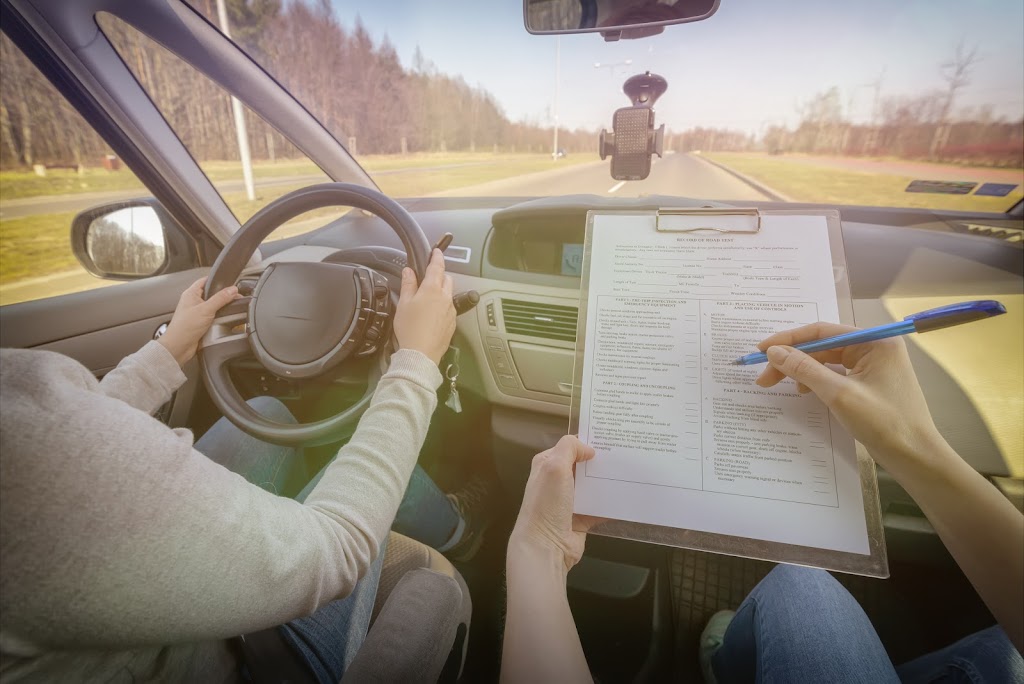 During Driving | 410 Boul Henri-Bourassa E Suite 202F, Montréal, QC H3L 1C4, Canada | Phone: (514) 416-1576