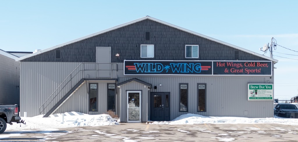 Wild Wing | 140 Lombard St, Smiths Falls, ON K7A 5B8, Canada | Phone: (613) 205-1077
