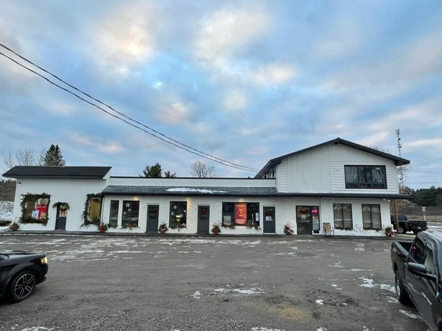 Town n Country | 14 Mary St, Havelock, ON K0L 1Z0, Canada | Phone: (705) 740-5475