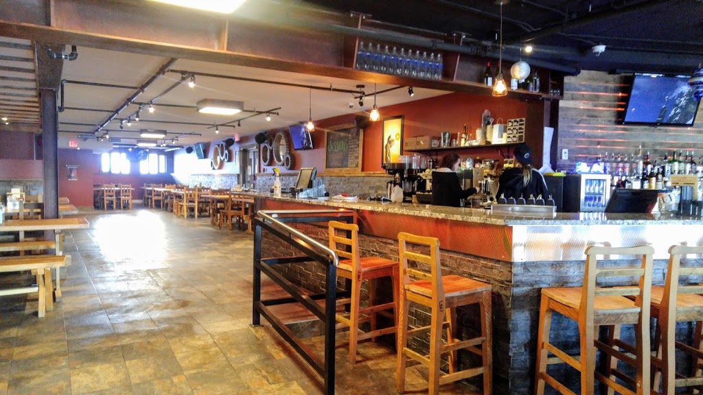 Sessions Taphouse & Grill | 20 Kettle View Rd, Beaverdell, BC V0H 1A0, Canada | Phone: (250) 765-1375