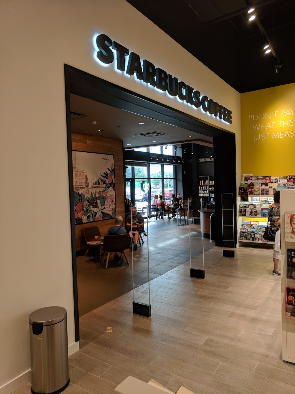 Starbucks | 777 Guelph Line m30, Burlington, ON L7R 3N2, Canada | Phone: (289) 962-4277