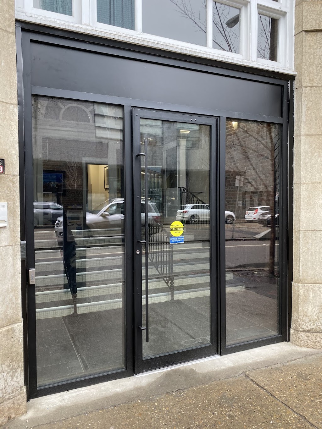 April Glass & Mirror Ltd | 12774 115 St NW, Edmonton, AB T5E 5E8, Canada | Phone: (780) 452-2124