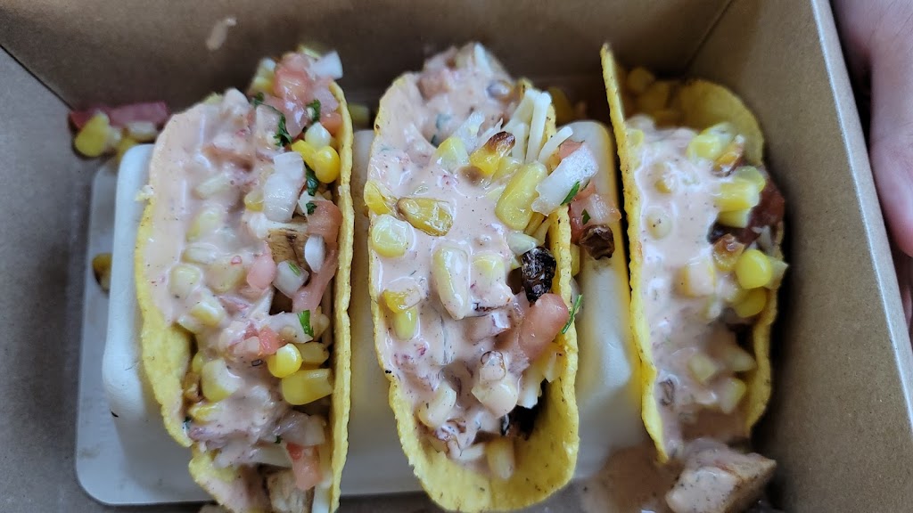 Mucho Burrito Fresh Mexican Grill | 160 Earl Grey Dr, Kanata, ON K2T 1B6, Canada | Phone: (613) 595-0007