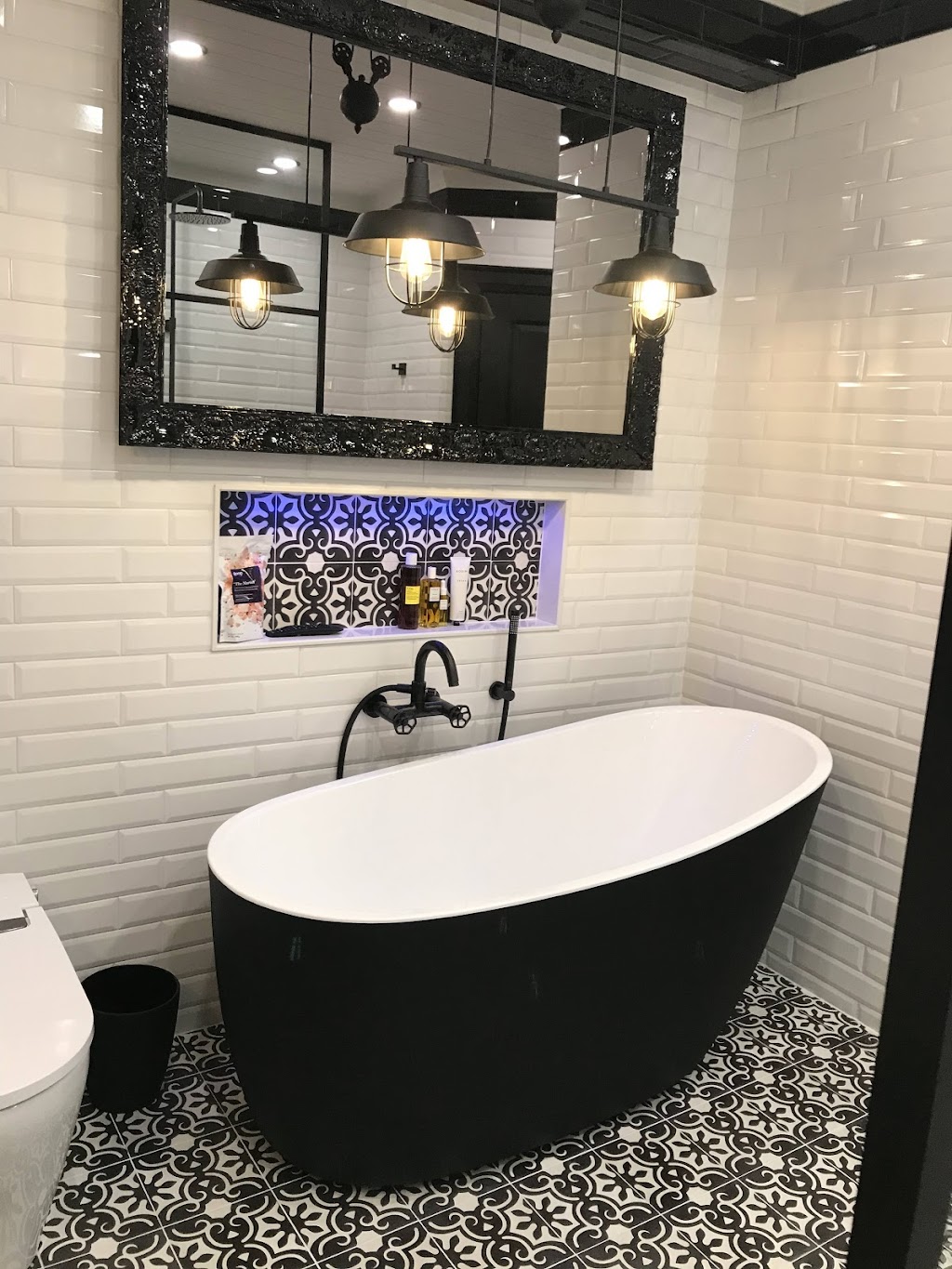 Femia Contracting Ltd | 7146 ON-9, Schomberg, ON L0G 1T0, Canada | Phone: (647) 801-3902