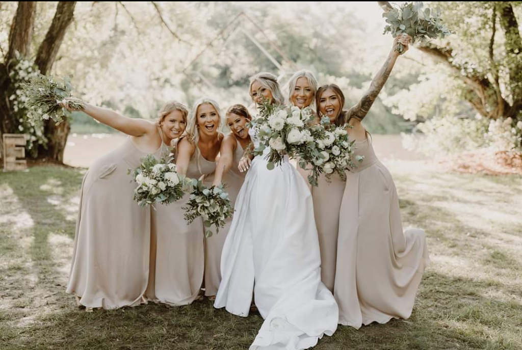 Fernhill Floral & Design Co. | 10810 Fernhill Dr, Denfield, ON N0M 1P0, Canada | Phone: (519) 639-4227