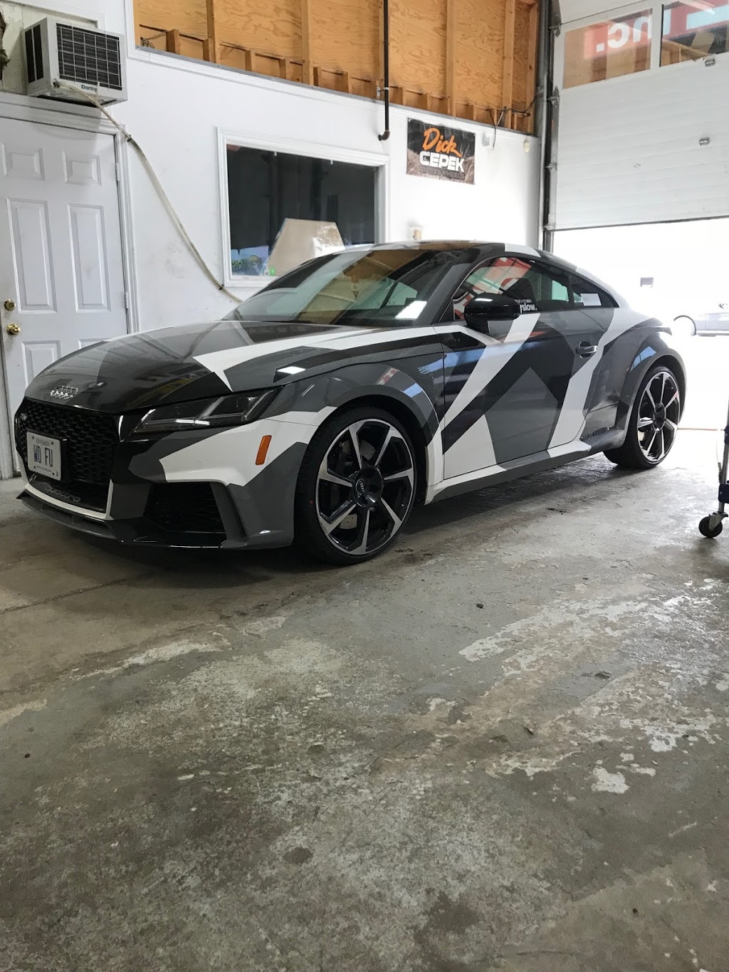Total Tire inc | 3485 Harvester Rd Unit 4, Burlington, ON L7L 4X1, Canada | Phone: (905) 632-9898