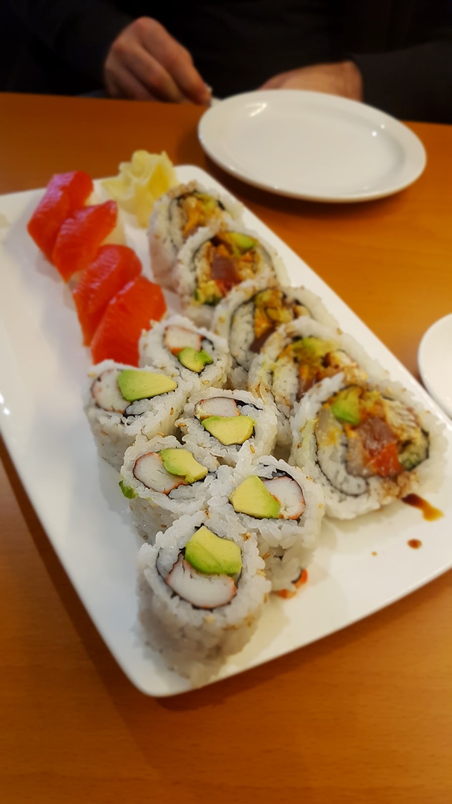 Sansho Sushi & Japanese Dining | 707 Queensbury Ave, North Vancouver, BC V7L 3V9, Canada | Phone: (778) 340-1189