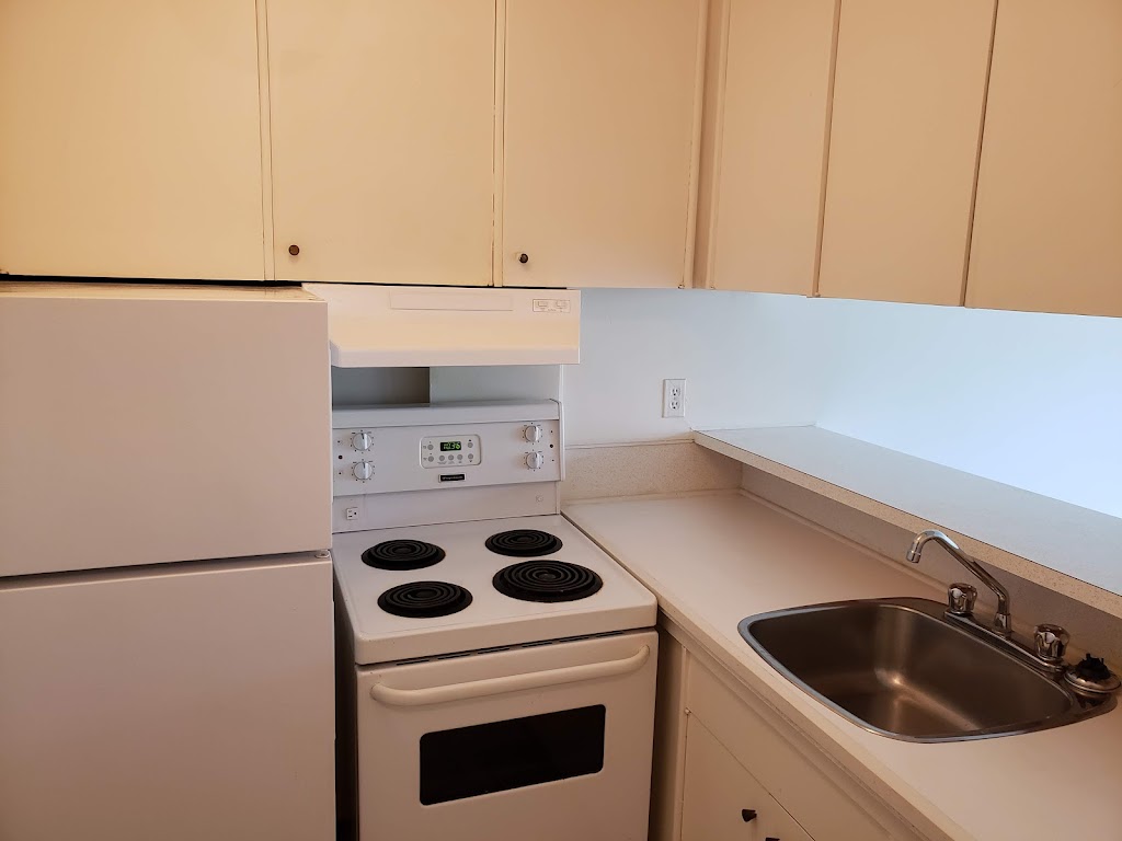 Suncourt Place | 1340 University Dr NW, Calgary, AB T2N 3Y7, Canada | Phone: (403) 284-1810