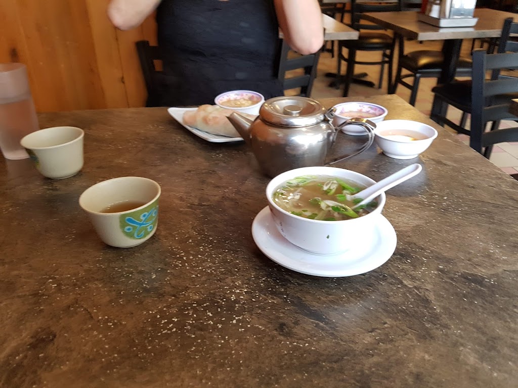 Pho Thanh Long | 103 Rue Sainte-Catherine E, Montréal, QC H2X 1K5, Canada | Phone: (514) 848-0521