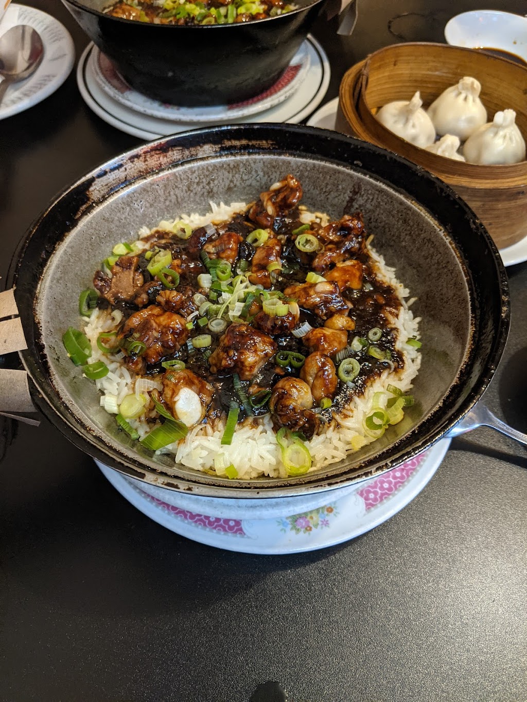Restaurant Sai Gwan | 14 Rue de la Gauchetière E, Montréal, QC H2X 1P3, Canada | Phone: (514) 227-2868