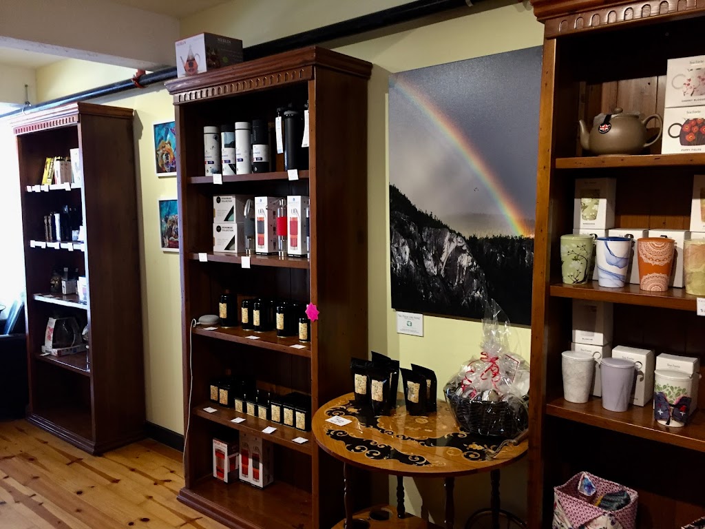 Lucas Teas | 38028 Cleveland Ave, Squamish, BC V8B 0B7, Canada | Phone: (604) 567-4577