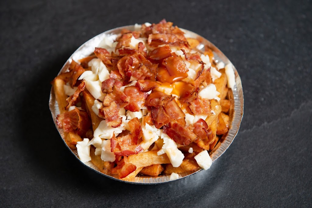 Pizza Salvatoré | 2302 Bd René Lévesque, Jonquière, QC G0V 1G0, Canada | Phone: (866) 695-6666