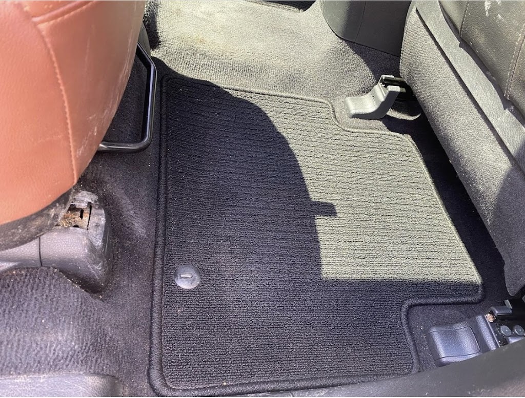 Karan Mobile Auto Detailing and Car Wash | 5335 Bank St, Gloucester, ON K1X 1H1, Canada | Phone: (306) 581-5593