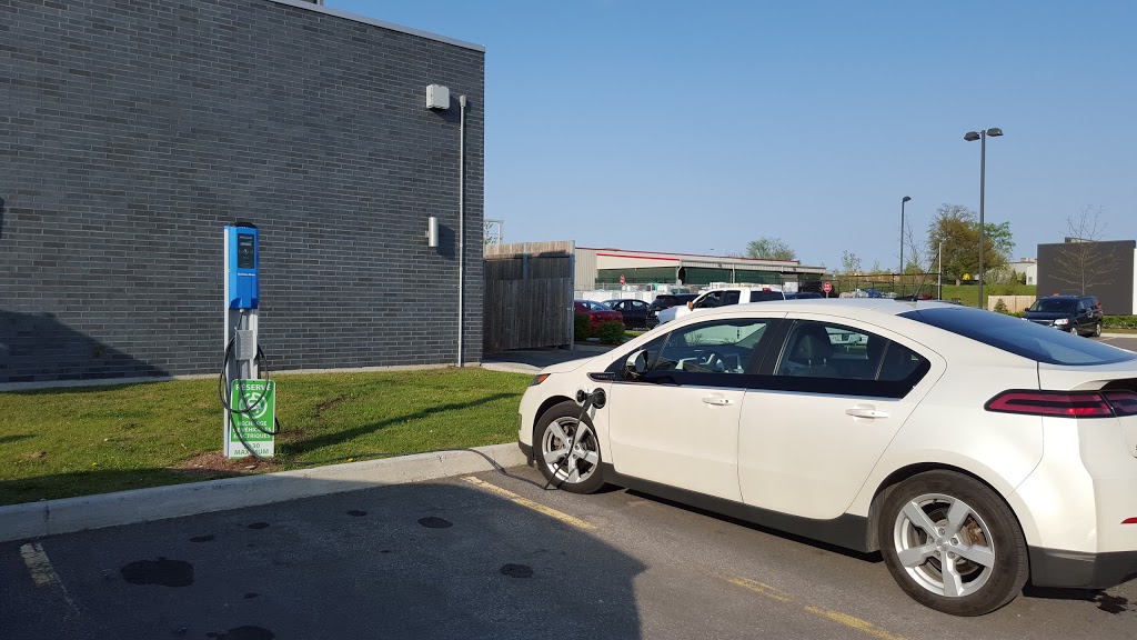 St-Hubert Express | 9071 County Rd 17, Rockland, ON K4K 0B2, Canada | Phone: (613) 446-6333
