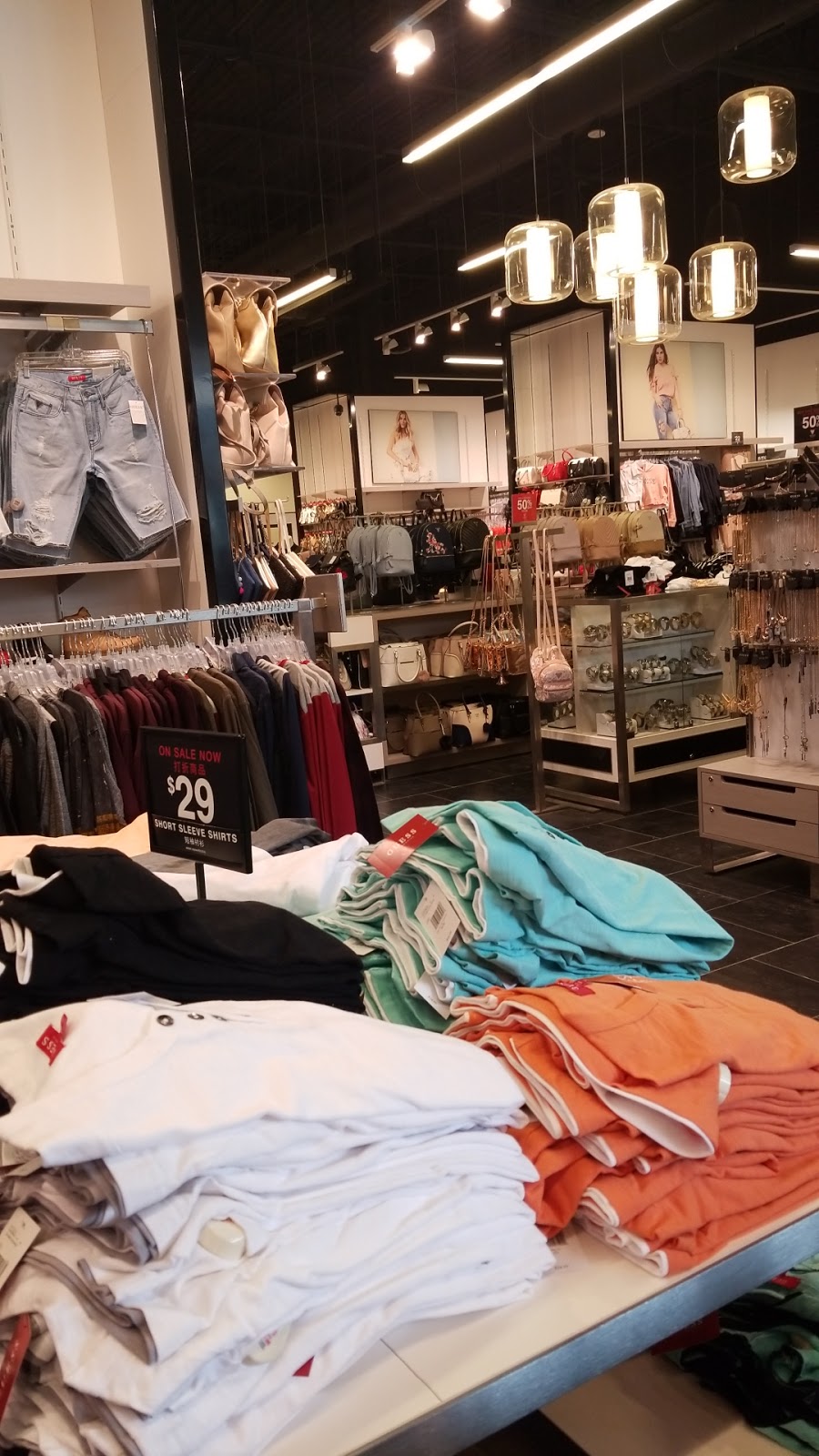GUESS Factory | Taylor Rd, Niagara-on-the-Lake, ON L0S 1J0, Canada | Phone: (905) 641-5015