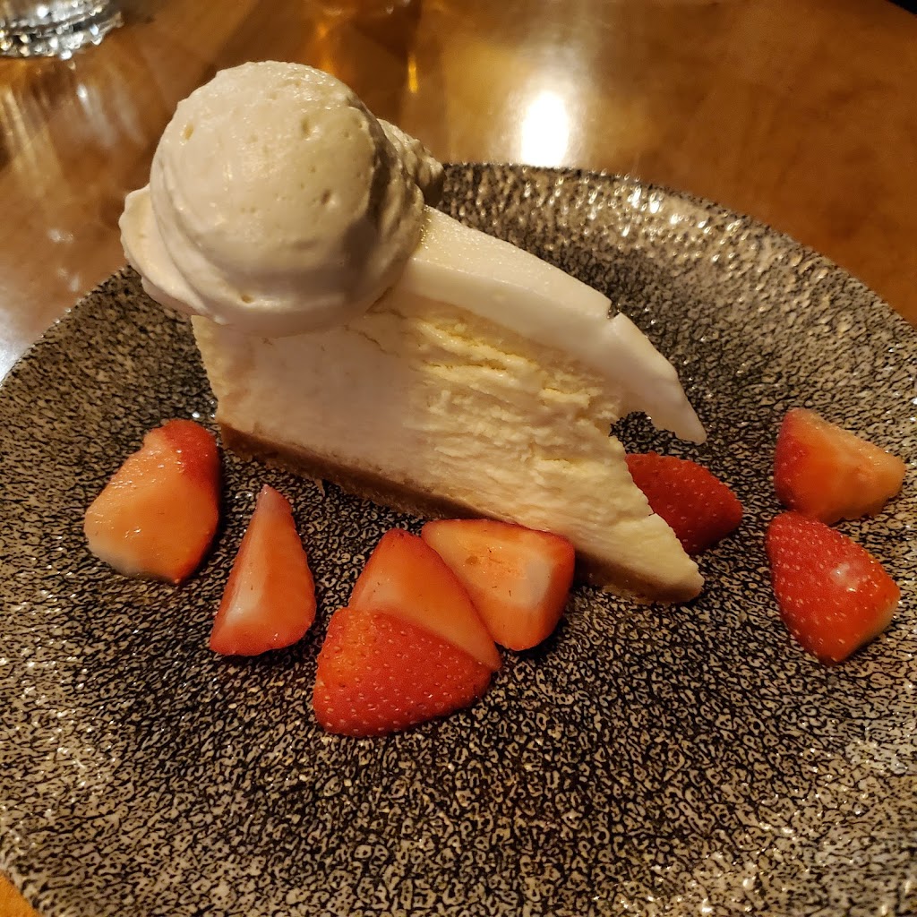 Earls Kitchen + Bar | 45585 Luckakuck Way, Chilliwack, BC V2R 1A1, Canada | Phone: (604) 858-3360