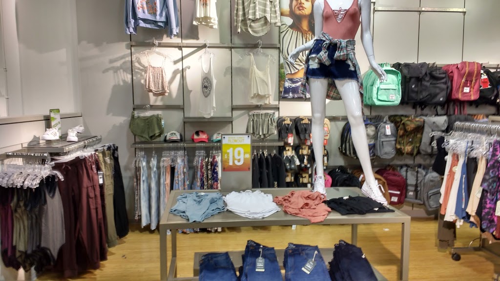 Boathouse | 1555 Regent Ave. W, Winnipeg, MB R2C 4J2, Canada | Phone: (204) 661-4716