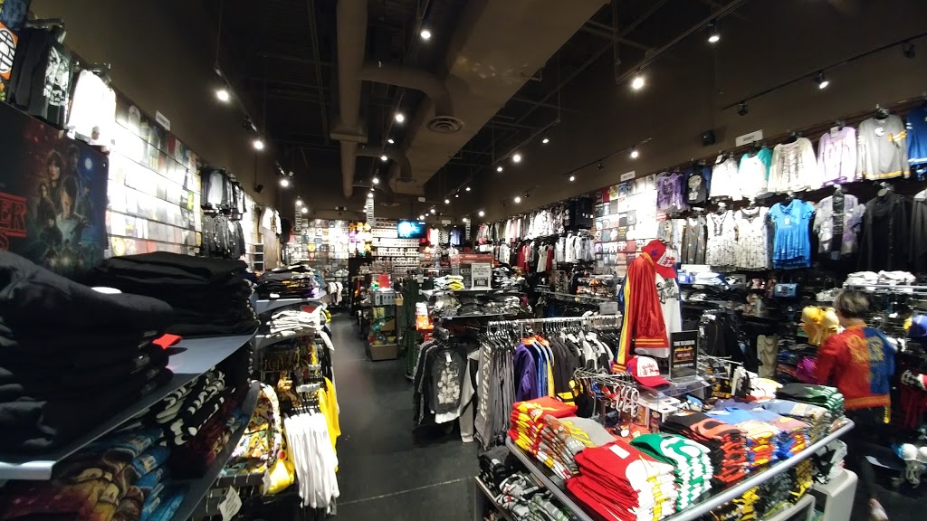 Hot Topic | 5000 Canoe Pass Way #610, Tsawwassen, BC V4M 0B3, Canada | Phone: (604) 948-9685