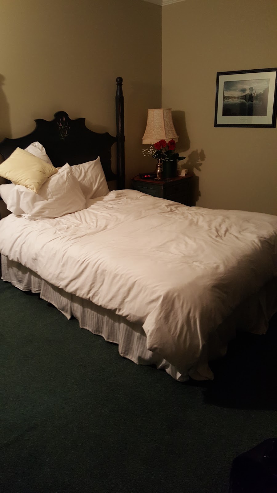 Auberge Lakeview Inn | 50 Rue Victoria, Knowlton, QC J0E 1V0, Canada | Phone: (450) 243-6183