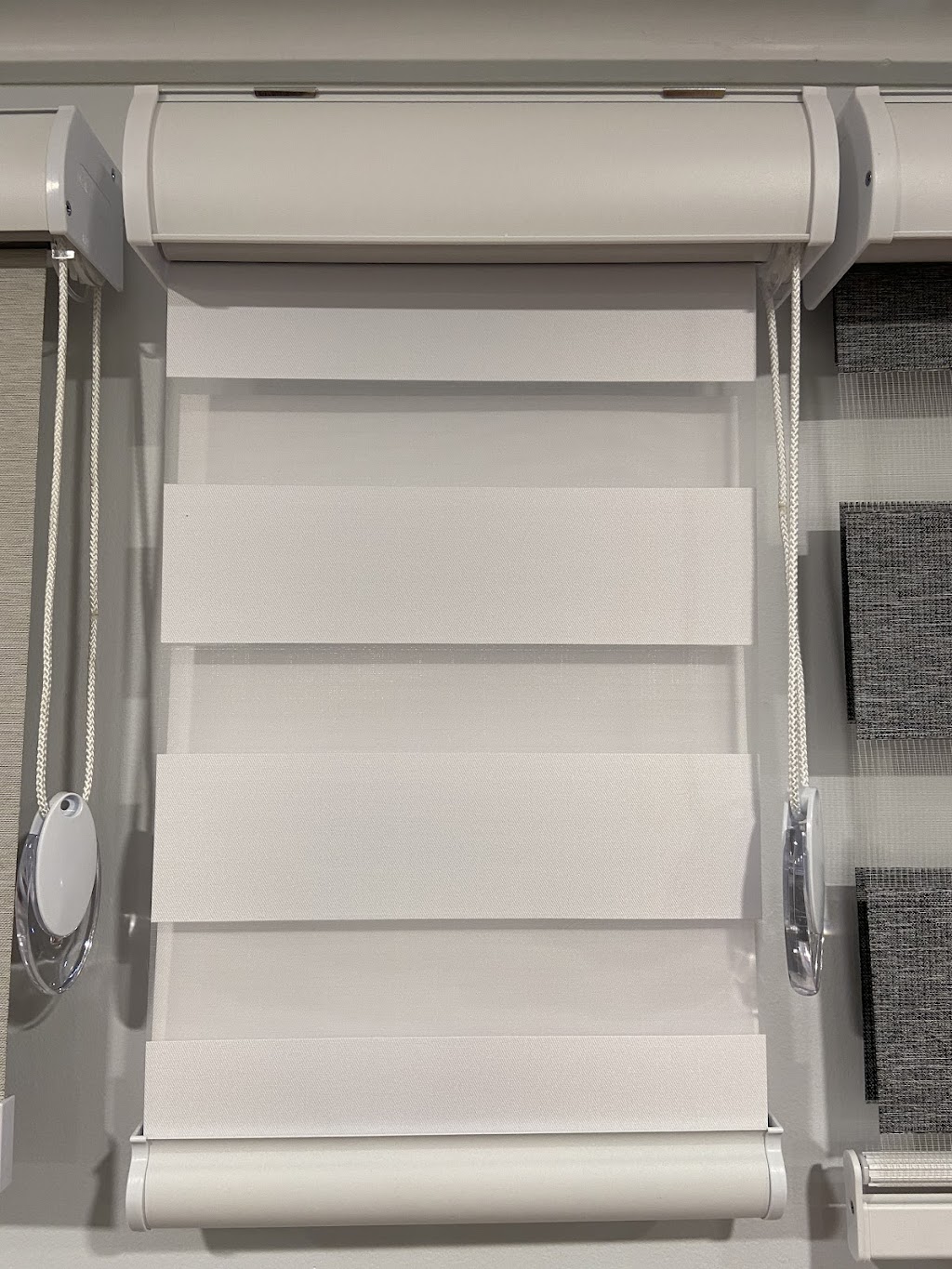 Lumind Blinds | 32 Denver Crescent, North York, ON M2J 1G8, Canada | Phone: (647) 975-2077