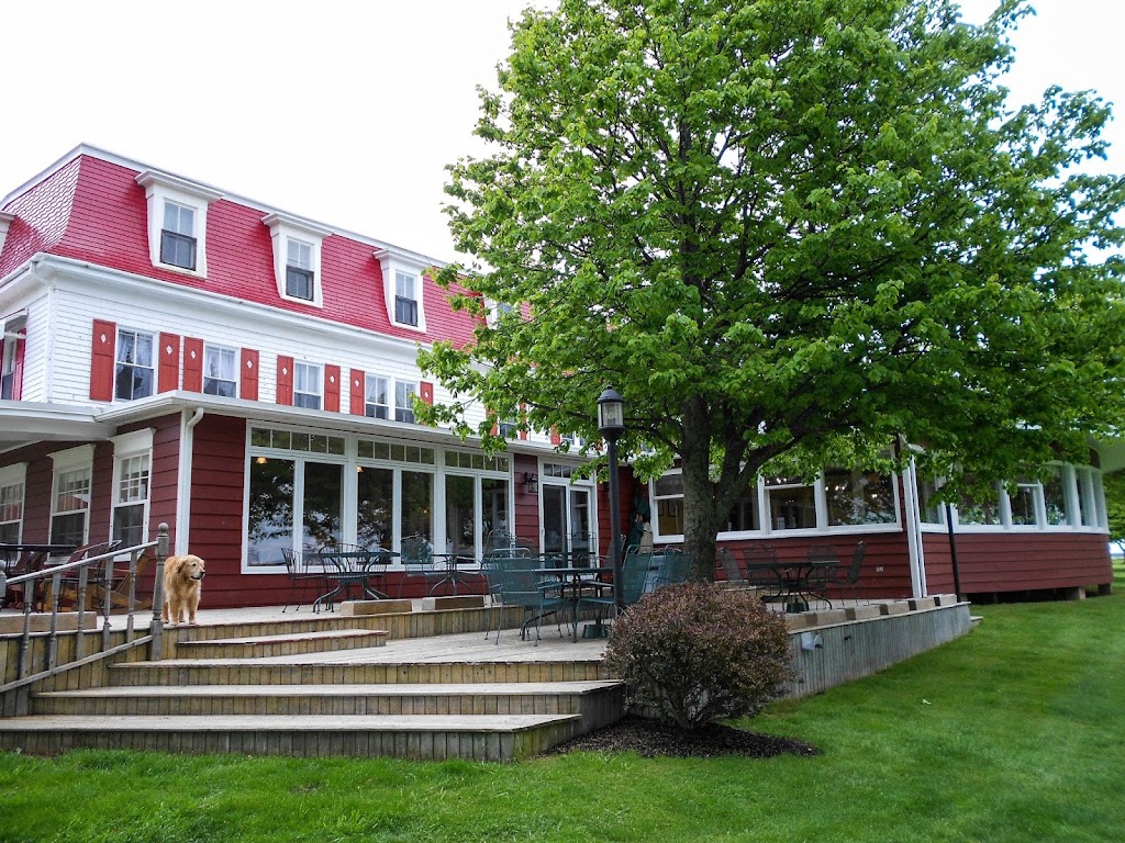 Shaws Hotel & Cottages | 99 Apple Tree Rd, Brackley Beach, PE C1E 0Z4, Canada | Phone: (902) 672-2022