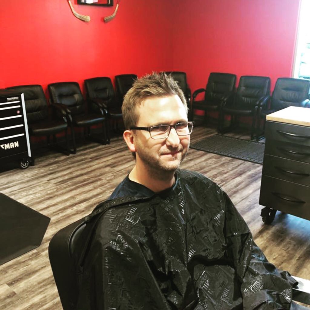 South Pointe Barber Shop | 362 - 5222 130 Avenue South East, Calgary, AB T2Z 0G4, Canada | Phone: (403) 236-8838