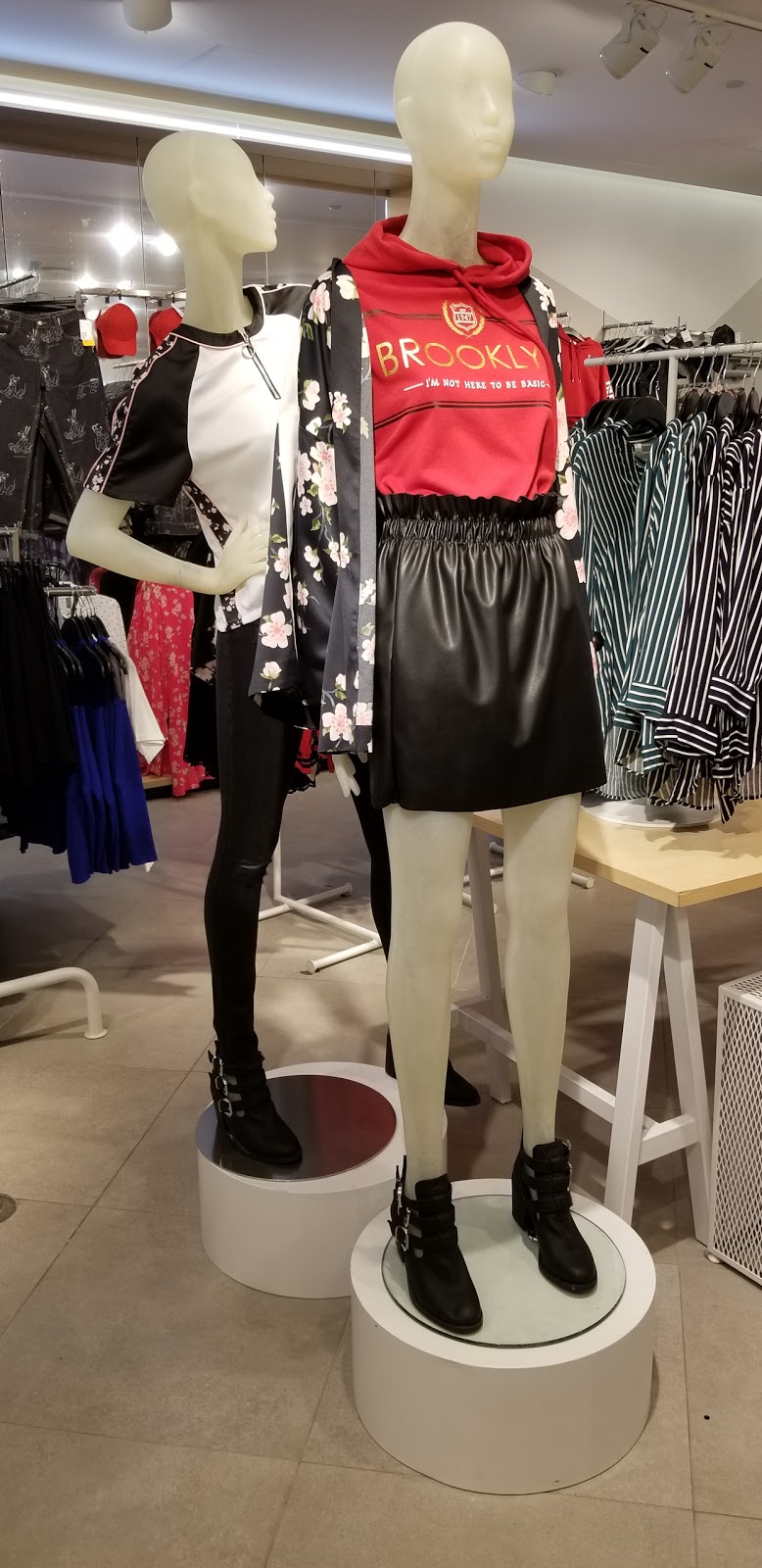 H&M | 5000 Hwy 7, Markham, ON L3R 4M9, Canada | Phone: (855) 272-7007