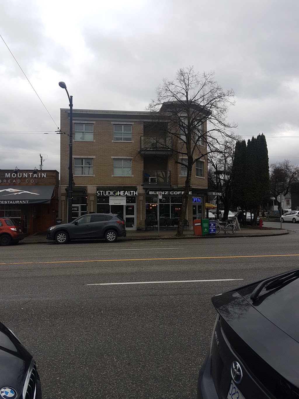 StudioHealth -ChiroWorks- [Studio-East] | 4196 Main St, Vancouver, BC V5V 3P7, Canada | Phone: (604) 879-4500