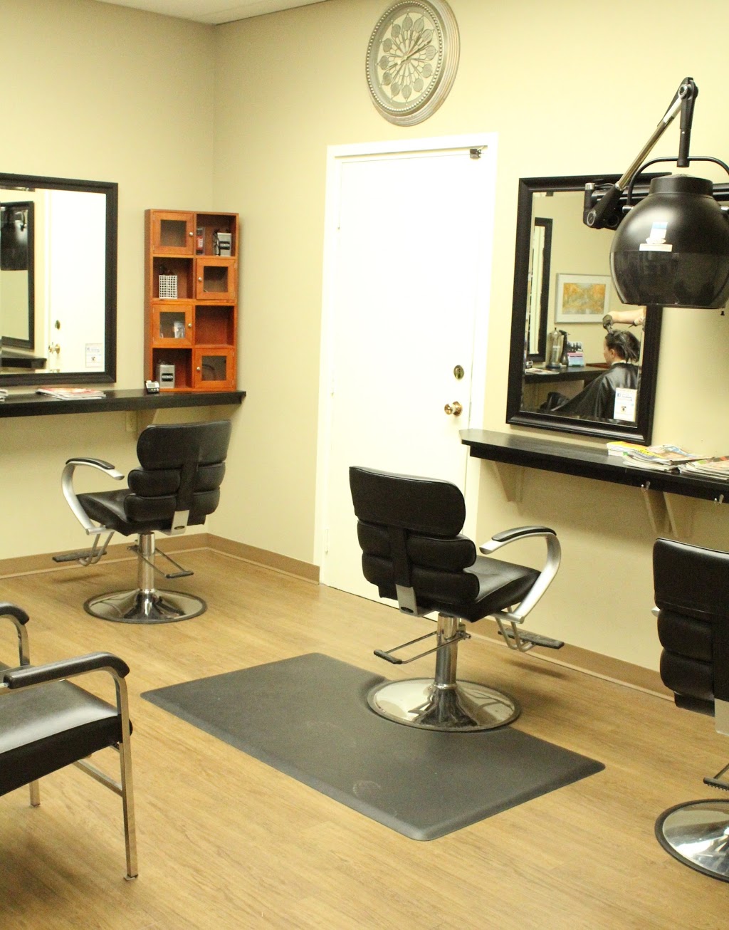 Solutions Hair Design | 3922 Gordon Rd, Regina, SK S4S 6Y3, Canada | Phone: (306) 586-5558