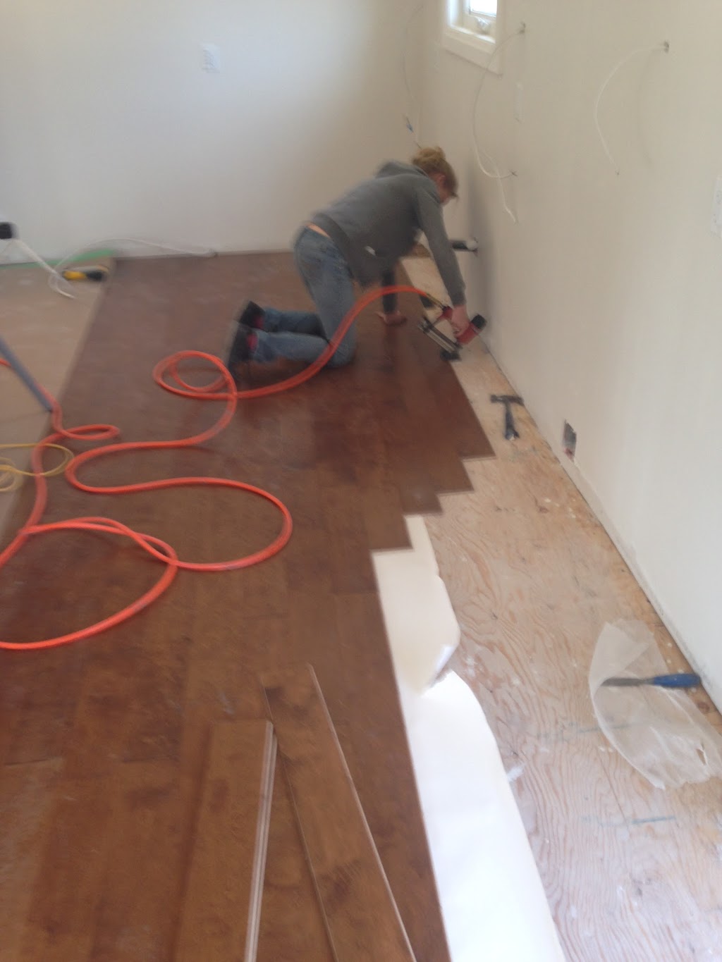 PROFESSIONAL CUSTOM FLOORING INSTALLATIONS AND RENOVATIONS | 333 Holden St, Collingwood, ON L9Y 0E2, Canada | Phone: (705) 888-7467