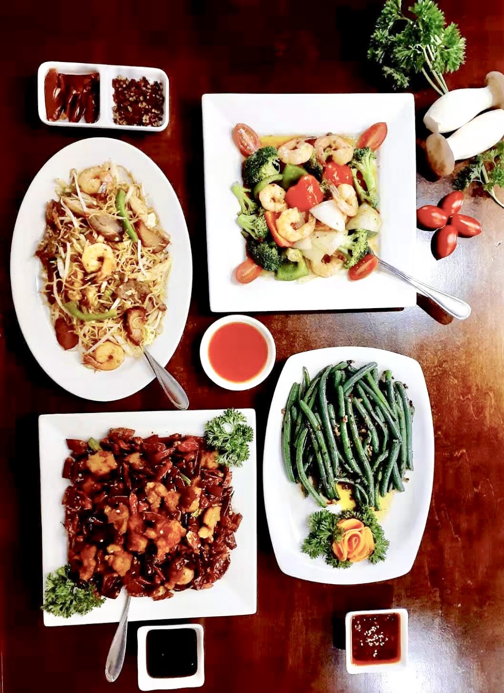 Szechuan Cuisine II Resturant | 380 Lakeshore Rd E, Mississauga, ON L5G 1H5, Canada | Phone: (905) 278-0088