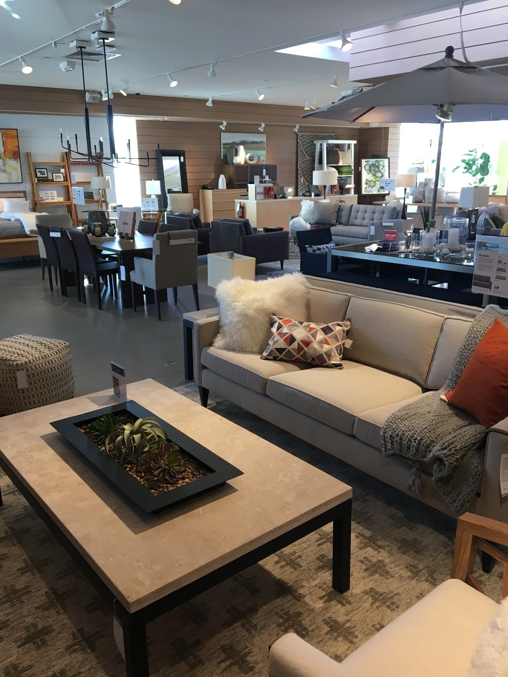 Crate and Barrel | Shopping Center, Square One, 95 Square One Dr, Mississauga, ON L5B 0E2, Canada | Phone: (905) 949-1545