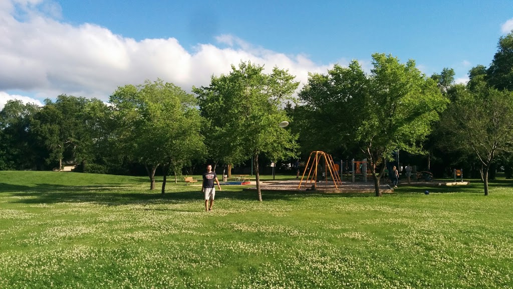Beaumont Park | Beaumont, Winnipeg, MB R3T, Canada